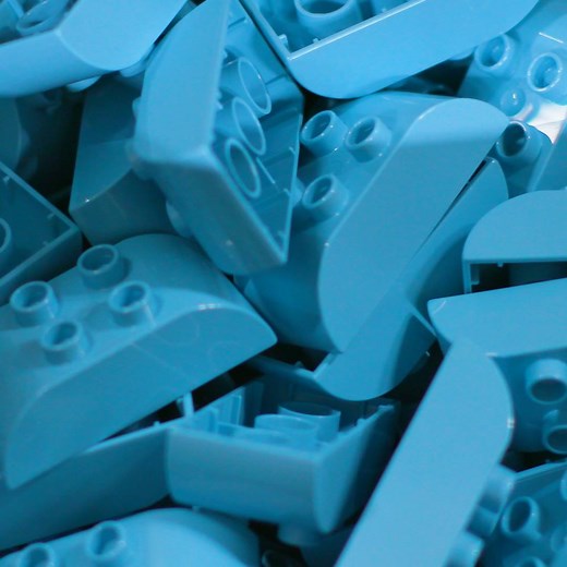 Our bricks even get a lick test at the LEGO DUPLO factory in Hungary – watch how we make almost five million of them a day 🤓 | LEGO