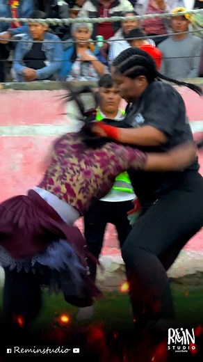 787K views · 9.9K reactions | Senobia vs karateka #fyp #takanakuy #takanakuyvstinku #senobia #viral #ufc | REMIN Studio | Facebook