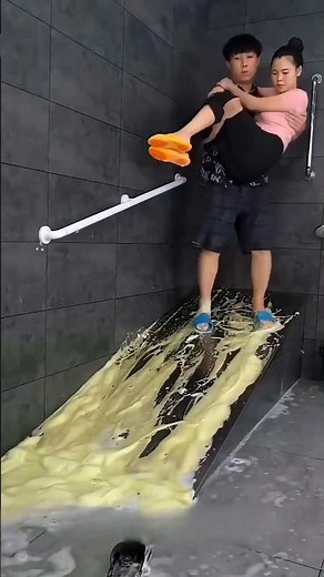 Slippery Surface Challenge 😱 | Chintu Wins with Non-Slip Slippers! 👟🔥