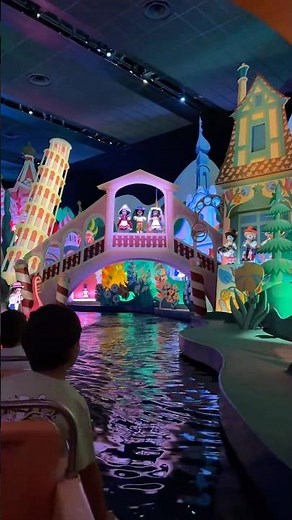 It’s a Small World at Disneyland Paris 🌍🫶🏻✨