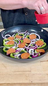 467K views · 1.8K reactions | I'm never making Pizza another way A fun new way to make a Supreme Pizza This original video was produced by Life with Coco, Network Media LLC and Robyn Q | Home Hacks & Easy Snacks | Facebook