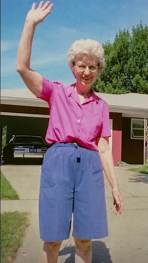 Leaving and Waving A Lifetime of Goodbyes #familyphotography #nostalgic