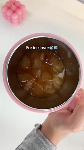 For ice lover.can keep cold 34hours😍😱#tourit #tumbler #tourittumbler #fyp #waterbottle #bottle #pinktumbler #40oztumbler #tiktokshop #carcup