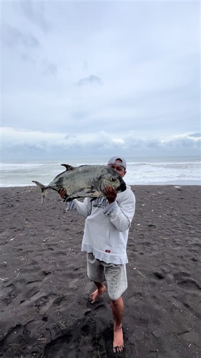 Mancing Pasiran: Tips for Surf Fishing Success