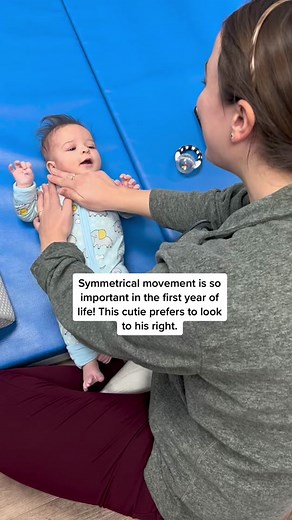 Baby Milestones: Encouraging Head Rotation for Balanced Development