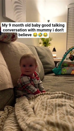 My 9 month old baby good talking conversation with mummy i don't believe 😂#funnymoments#baby#cute