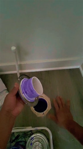 installing a toilet #plumbing #diy #plumbingtime #supcribete