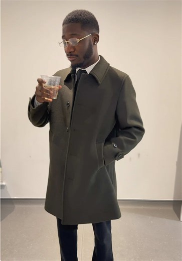 Smart casual setting 🤝