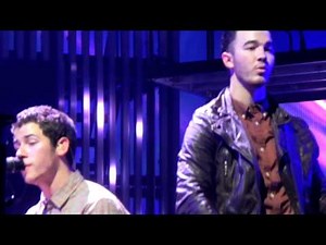 The Jonas Brothers - Wedding Bells (NEW SONG 2012)