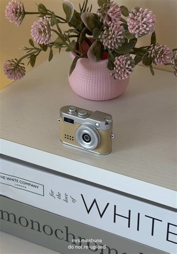 Mini Camera Keychain: The Cutest Accessory Ever!