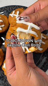 600K views · 4.4K reactions | Roll into Game Day with our Skyline Chili Roll recipe, grab your favorite grocery products, and let’s get cooking!  https://bit.ly/4jNBLSr | Skyline Chili | Facebook