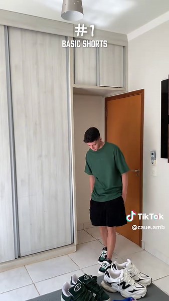 5 outfits with basic shorts. ⛓️‍💥 #fy #outfitinspo #streetwear