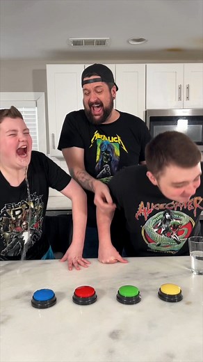 35K views · 1.9K reactions | Splish Splash!!! 藍藍藍 | Uploads of Fun | Facebook