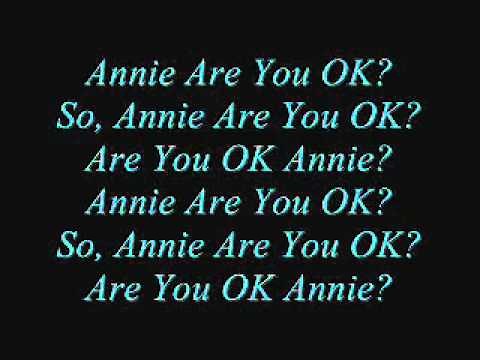 Michael Jackson - smooth criminal [LYRICS+MP3 DOWNLOAD]