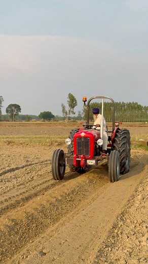 139K views · 2.3K reactions | Imt 533 1975 #reels #tractorloverzz #jattmind #reels #hardworkpaysoff #reelsfacebook #trendingreels #fbviral #agriculture #viralreelsfbreels | IMT WALE | Facebook