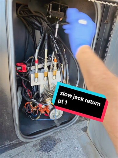 Replying to @bbgun511 hwh jack slow return issue #rv #rvlife #rvrepair #hydraulics #jacks