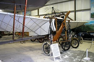 Bleriot XI - Bilder &; Video