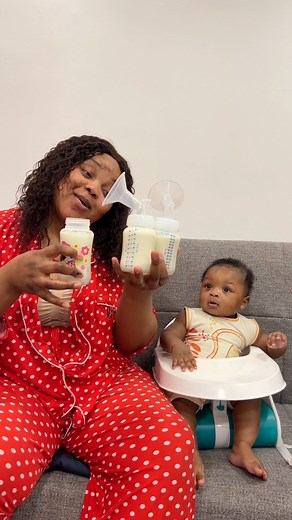 54K views · 824 reactions | Mini afternoon blog with my 8months old. Pump/feed, cleanup and then back to night routine. 臘臘臘 the truth is that, I just love being a mum. #fyp #momlife #foryoupage #foryou #andrewjnr #boymom #viralvideo #dadlife #mumlife #babyfoodidea #baby | Chioma Jess Cyril | Facebook