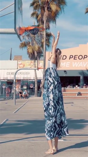 The 10 Ft Tall Woman Story on YouTube