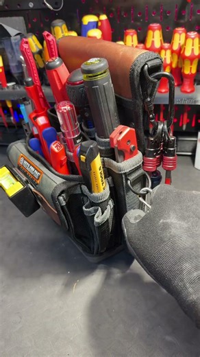 Fresh drops from ‪@CromTool‬ The new micro ratchet with 1/4" bit holder and key chain