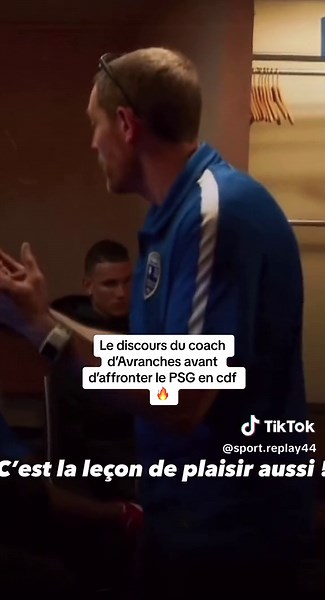Le discours émouvant du coach à son équipe avant un match crucial