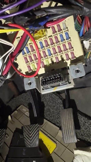 FUSE BOX LOCATION for i20 old model