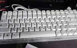 [百元级别套件]jjk84三模套件使用体验分享，未来或许能升级成gas的廉价键盘