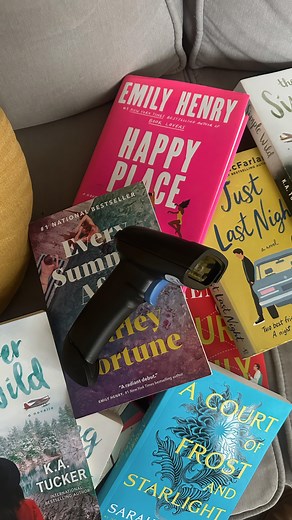 Sarah Jenkins on Instagram: "So I bought a home library scanner…📚🤍 Using my new scanner I just got off Amazon, and the Libib app (which is free) I can now keep track of my physical book collection and categorize them all like a mini library 📖🤍 Influenced by @cartersully ✨🤍📖 #homelibrary #libraryscanner #booklover #bookstagram #bookscanner #bookcollection #bookaddict #booktok #romancebooks"