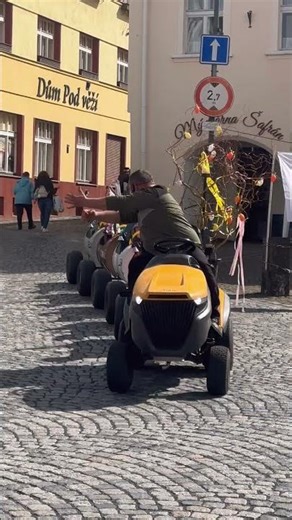 #Festival #citynews #travel #tourism #street #streetart #explore #fun #czechtourism #cityview #day