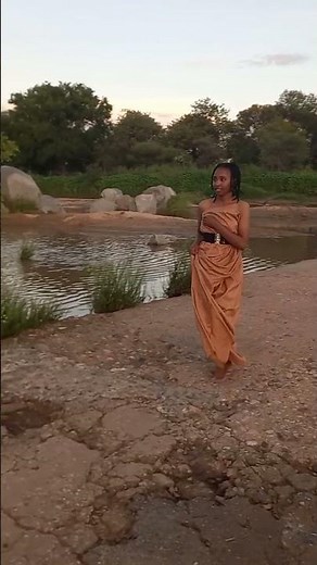 Evening Off Camera Flash (OCF) Outdoor Photoshoot Session