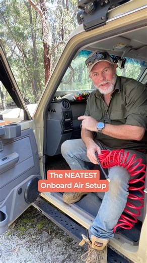 4WD 24/7 on Instagram: "The NEATEST on-board air set-up! 👌🏻😮‍💨 Easy controls & auto cut-off, why wouldn't you install one in your rig? 👉🏻 @nsvaustralia - #4x4 #offroad #adventure #toyota #landcruiser"
