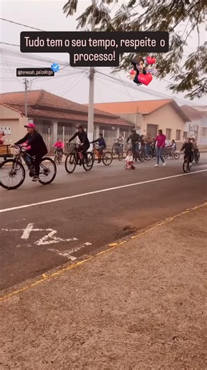 Teresa Cristina Hildebrandt on Instagram: "Os processos psicológicos básicos são funções mentais como sensação, percepção, atenção, memória, pensamento, linguagem, motivação e emoção, que servem como a base para todas as outras atividades mentais. Eles interagem continuamente para moldar como interpretamos o mundo, respondemos a ele e nos adaptamos a novas situações. Eles são tanto inatos quanto adquiridos através de experiências e aprendizado. Com carinho, Teresa 🧠❣️🧘‍♀️ #psicologateresahilde