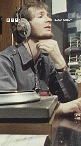 It's 30 years since ex-Solent presenter Kenny Everett died. We dug into the archives to throwback to his Solent by the Sea jingle. 📻🎙️ | BBC Hampshire & Isle of Wight