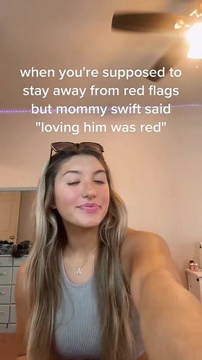 in taylor we trust#her*#fyp#wlw#swiftie #redtaylorsversion