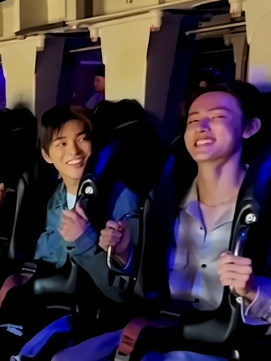 Cute Moments of Keonho and Seonghyeon