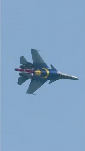 Sukhoi Su-30MKM Flies with Thrust Vectoring at the Singapore Airshow – AIN