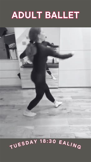 並 Our Adult Ballet Dancers Are Practising at Home! Learning ballet...