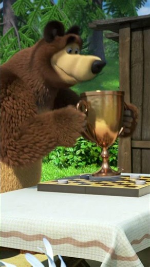 Yummy Treat Time! 🐰🥕😋 #Unfriended #MashaAndTheBear #Shorts #mashaandthebear #kids #cartoonforkids
