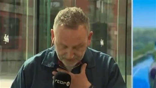 "Je ne me sens pas bien" : Un journaliste fait un malaise en plein direct du JT