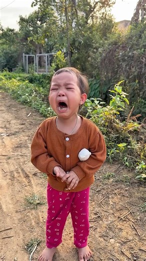 Heartbreaking Moment: Baby Crying Alone Will Melt Your Heart 💔😭 #usa #trendingvideo