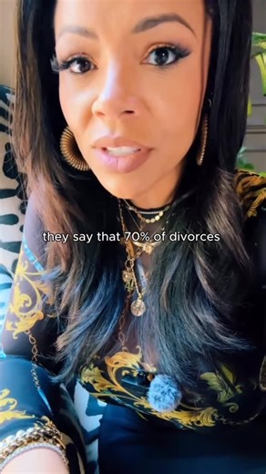 Lauren Makk l Your Interior Refiner ✨ on Instagram: "Not all heroes wear capes… Some pack lunches, backpacks, hell — the back of their own cars — and drive away… EXHAUSTED. Tired of being the calendar. Tired of being the caretaker. Tired of holding space for every meltdown, mood, and mess — while quietly carrying the weight no one else even sees. And then one day? They get brave enough to whisper: “I deserve more than survival.” This one’s for the woman who became her own rescue story. Not for a