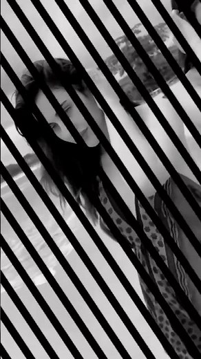 Shakira feat. Maluma - Chantaje Official Video #Chantaje #Shakira #Maluma #Viral #Trending