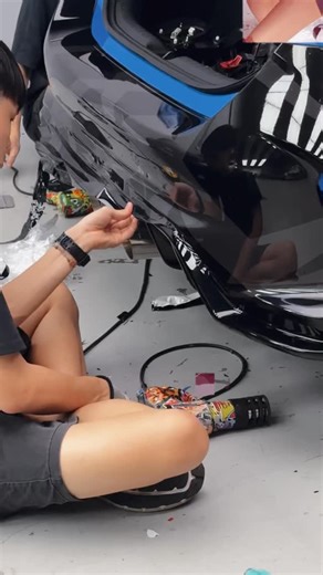 🇲🇾Customize Your Own Style🇲🇾 🚗Honda Civic fl5 wrapped in full customize livery design. Designed by BA artist :WZ ________________________________ BA CREATIVE SDN BHD (EST.2007) We provide : 本公司提供服务： ✅Car/bike body wrapping汽车/摩托改色包膜 ✅Customize Stickers design个性化涂装设计 ✅Track & racing design赛车涂装设计 ✅ Car /bike sticker design汽车/摩托涂装设计 ✅Sticker cutting机器切割贴纸 ✅Inkjet printing机器打印贴纸✅Wrapping & design course.设计包膜课程（Dealer welcome） Contact us for more information 📞Mobile : 6 017 740 5555 📍Address : 