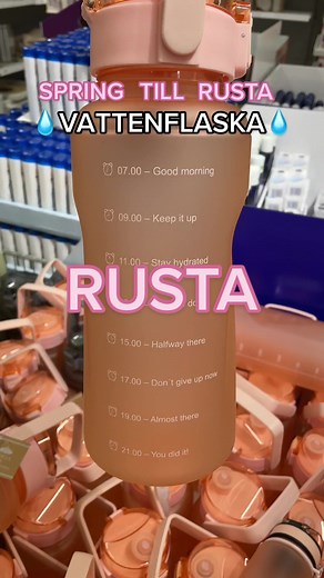 Tips💛Spring till Rusta om du vill bli bättre på att dricka vatten💧2L vattenflaska för 129 SEK #rusta #springtillrusta #rundontwalk #rabattkodtips #fördig #foryou #shoppingtips #waterbottle #stayhydrated rusta vattenflaska 2 liter