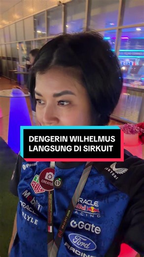 Masuk garasi ORBR ✅ Liat Max Verstappen di depan mata sepanjang Practice ✅ Liat Lambiase kerja ✅ Liat Jos Verstappen ✅ Liat Laurent Mekies✅ Verstappen menang sprint & grand prix di SG (akhirnya) ✅ Dengerin Wilhelmus langsung di track ✅ Thank you @TikTok Indonesia @beIN SPORTS Indonesia KitKat for this amazing trip🇸🇬🥳 Next race : COTA. Bisa nonton LIVE di BeIN SPORTS atau Vidio #TikTokSportsCommentary #OlahragaTikTok #TikTokClubhouseSG #beINSPORTS #beINSPORTSF1