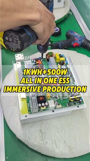 Immersive production experience. From components to finished all-in-one ESS, every step is strictly controlled for safety and performance. We build energy storage you can depend on.#lifepo4battery #lithiumbattery #battery #energystorage #solarbattery