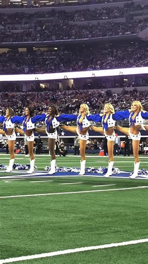 Dallas Cowboys Cheerleaders on Instagram: "sunday night kicks 🌟"