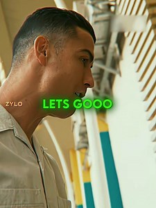 When Ronaldo Trains A Cat 😂