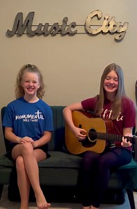 71K views · 8.8K reactions | Here’s the complete video of ”Fast Car” by Tracy Chapman Online #thebennetthallband #tracychapman #fyp #folkrock #mondayvibes #martinguitar #completevideo #music #sisters #harmony | The Bennett Hall Band | Facebook