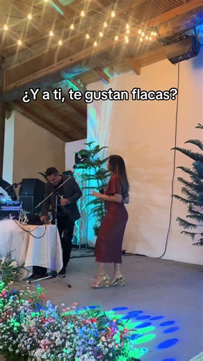 Neee todas gustaaaan #laflaca #jarabedepalo #flaca #cover #viral